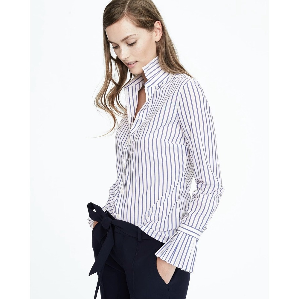 Banana Republic Riley-Fit Tailored Button-Down Blue Stripe Clean Girl Preppy 2P